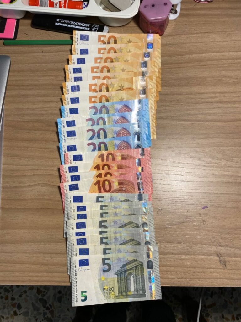 Cloned Cards - Where to buy white cards photo review